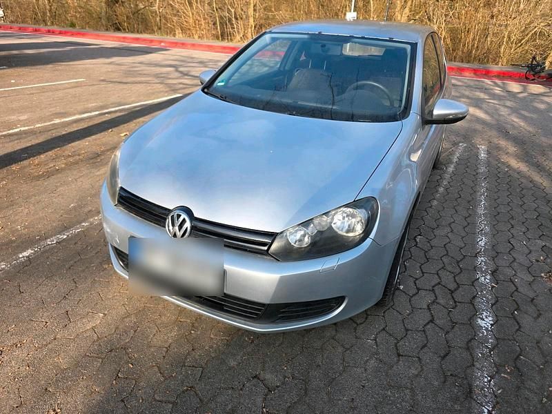 Gebraucht VW Golf VI 102 PS (75 kW) 2009 Silber Kleinwagen