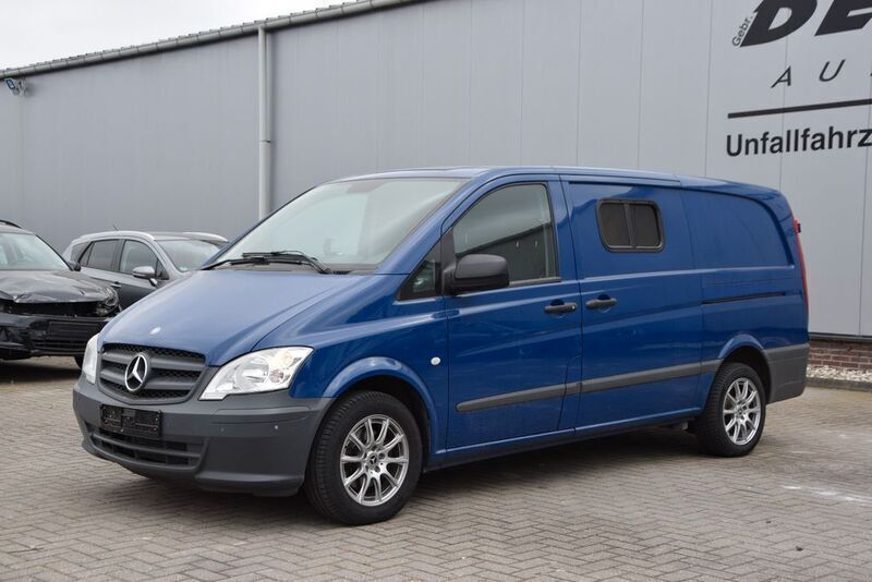 Gebraucht Mercedes Vito 136 PS (100 kW) 2012 Blau Van