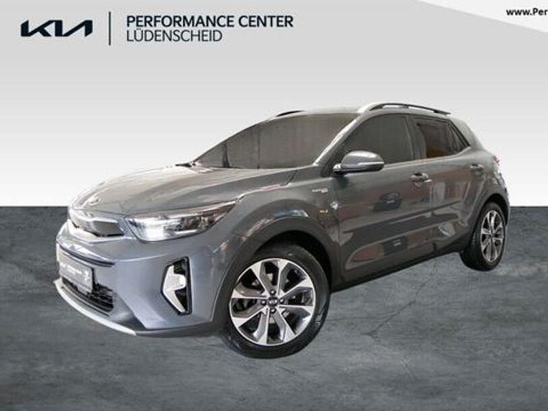 Grau Gebraucht 2020 Kia Stonic Platinum Edition SUV | 16.790 € (Etwas zu teuer) - Bild 1/4