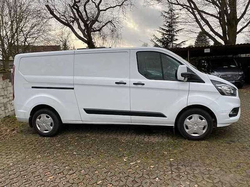 Frostweiß Gebraucht 2020 Ford Transit Custom Trend Van / Kleinbus | 27.985 € (Teuer) - Bild 1/1