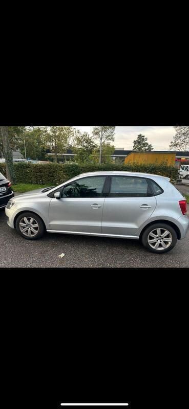 Silber Gebraucht 2013 VW Polo Limousine | 4.999 € (Superpreis) - Bild 1/4