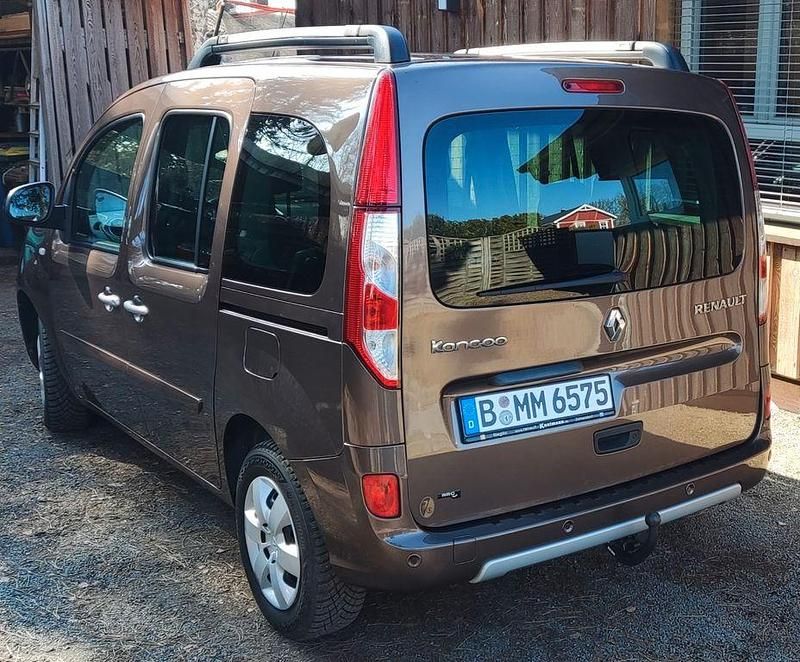 Gebraucht Renault Kangoo LIMITED 114 PS (83 kW) 2018 Braun Van / Kleinbus