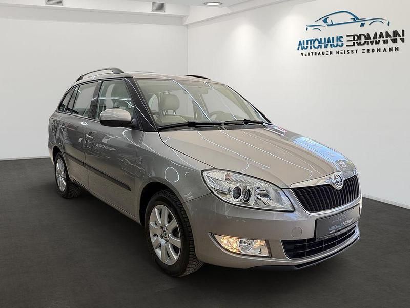 Gebraucht Skoda Fabia Elegance 125 PS (91 kW) 2014 Beige Kombi
