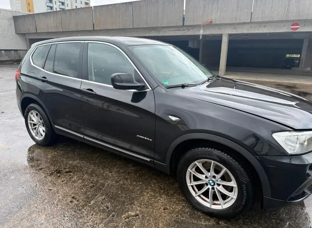 Gebraucht BMW X3 184 PS (135 kW) 2010 Schwarz SUV