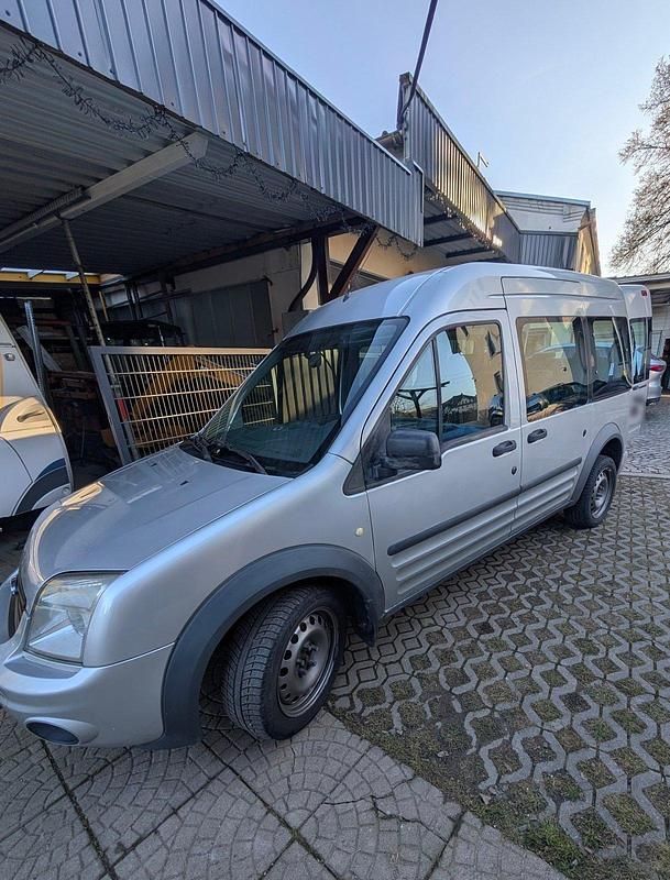 Gebraucht Ford Tourneo Connect 90 PS (66 kW) 2010 Silber Van / Kleinbus