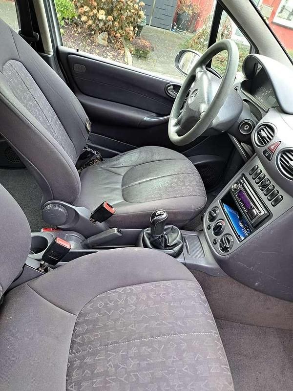 Gebraucht Mercedes A140 Classic 82 PS (60 kW) 2002 Silber Limousine