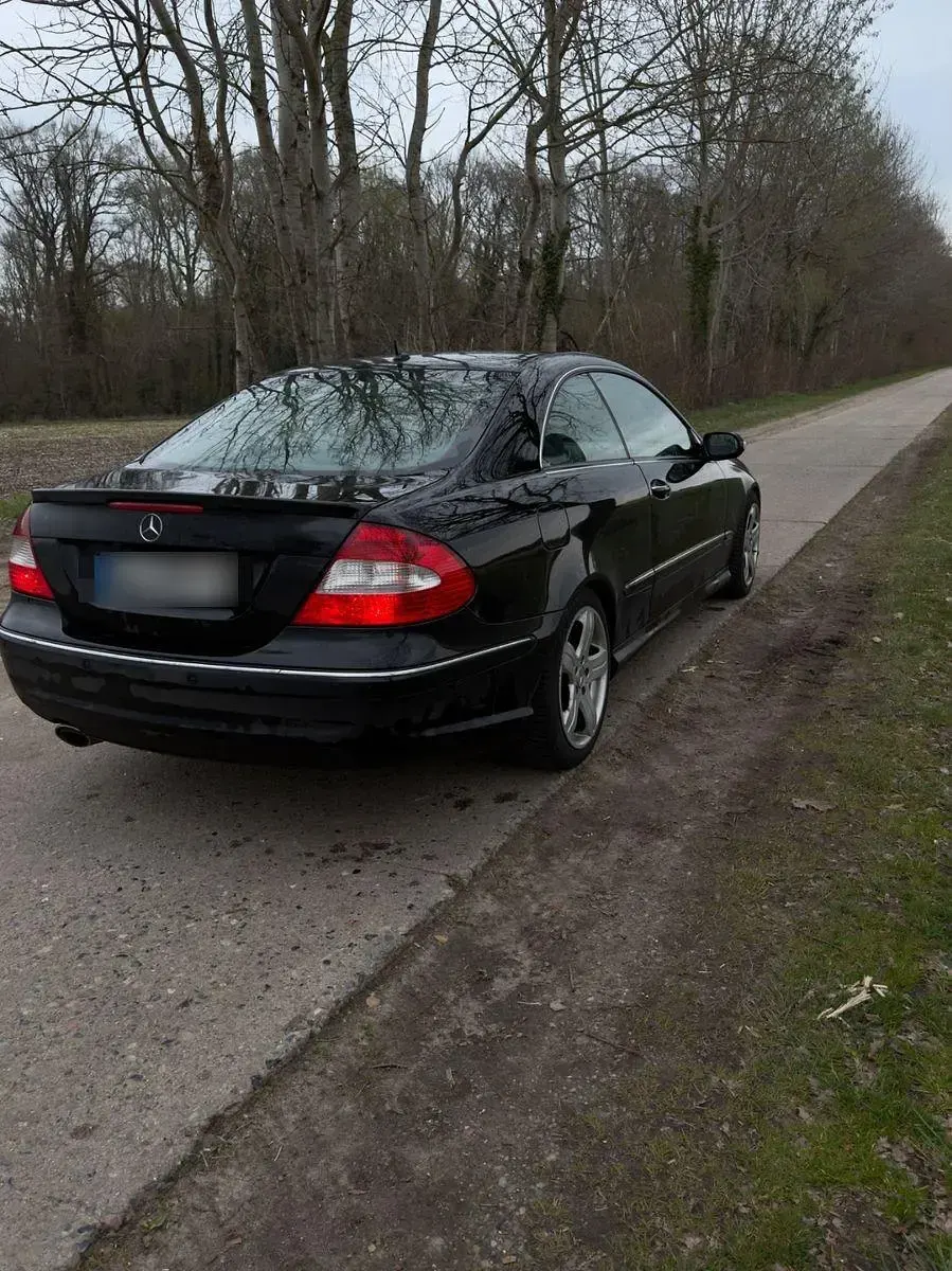 Gebraucht Mercedes CLK220 Elegance 150 PS (110 kW) 2007 Schwarz Coupé