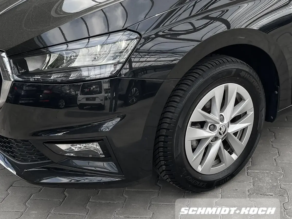 Gebraucht Skoda Fabia Active 80 PS (58 kW) 2022 Black magic perleffekt (schwarz) Kleinwagen