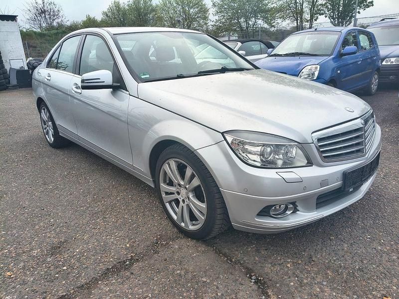 Gebraucht Mercedes C300 Elegance 231 PS (169 kW) 2011 Grau Limousine