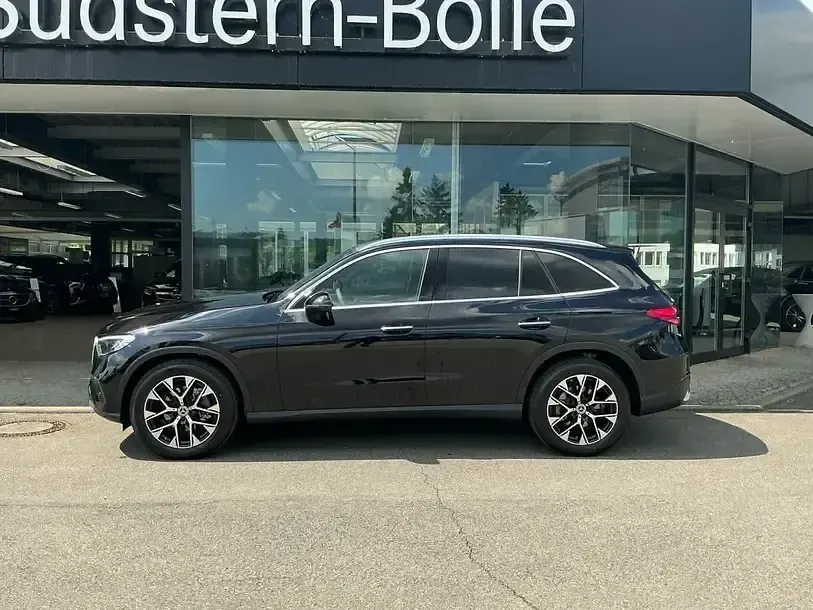 Gebraucht Mercedes GLC220 Avantgarde 197 PS (144 kW) 2026 Schwarz SUV