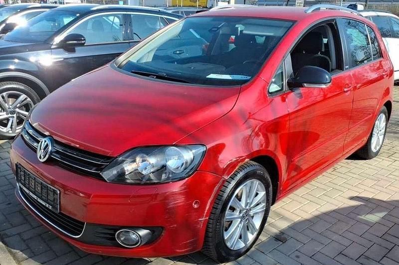 Gebraucht VW Golf VI Style 122 PS (89 kW) 2011 Rot Kleinwagen