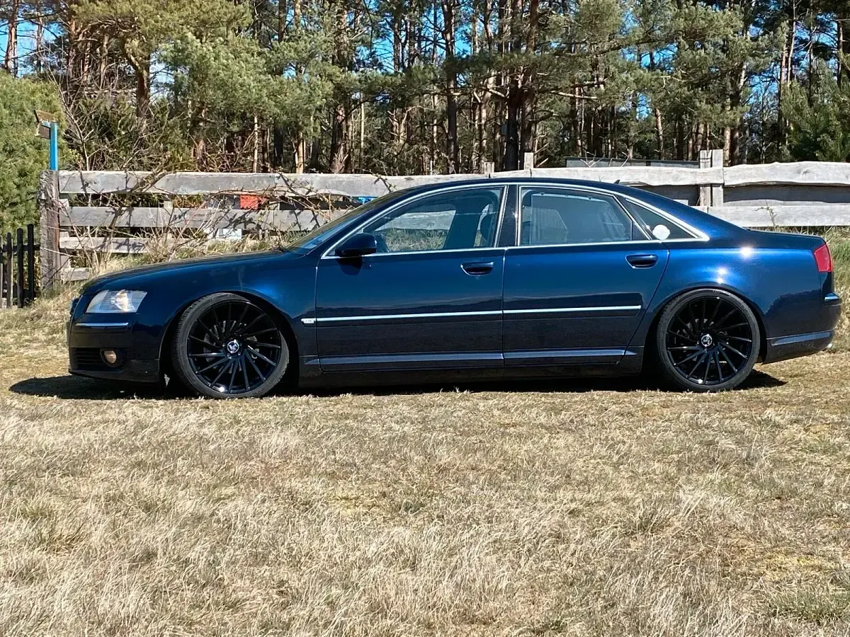Gebraucht Audi A8 234 PS (172 kW) 2005 Blau Limousine