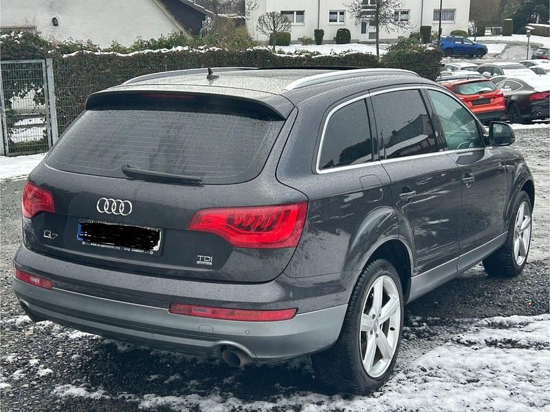 Gebraucht Audi Q7 S-Line 239 PS (175 kW) 2011 Grau SUV