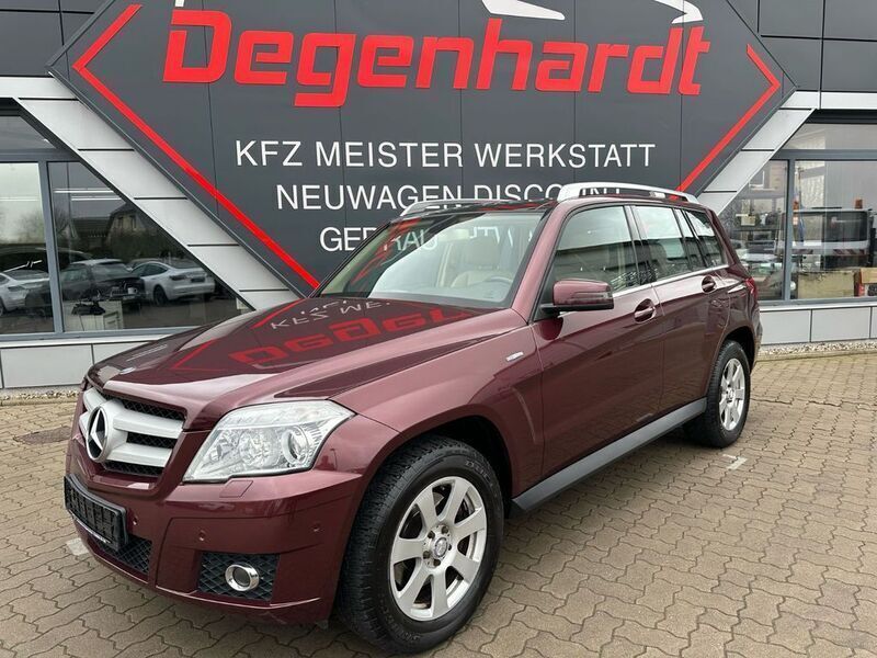 Rot Gebraucht 2009 Mercedes GLK220 SUV | 14.600 € (Fairer Preis) - Bild 1/4