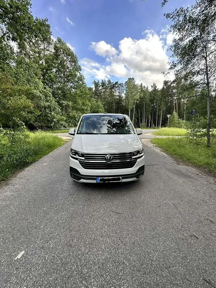 Gebraucht VW Multivan Generation Six 150 PS (110 kW) 2021 Grau Van / Kleinbus