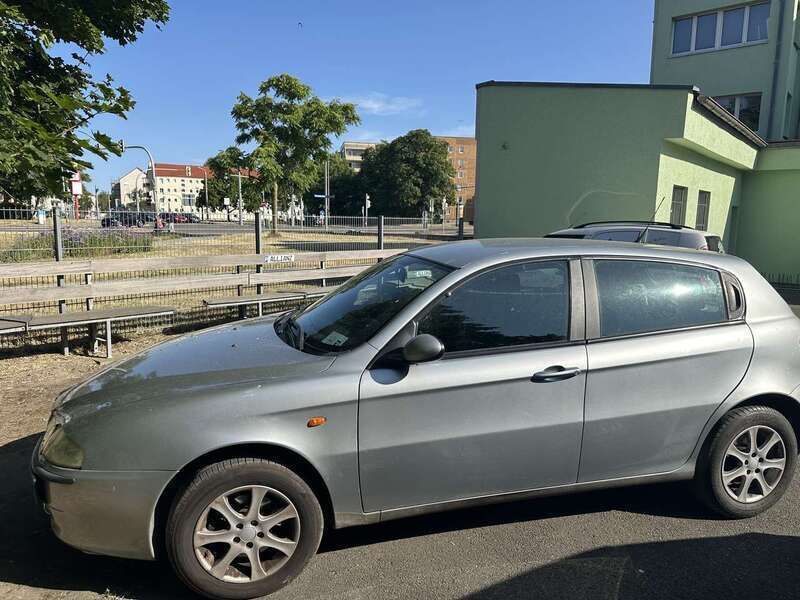 Gebraucht 2004 Alfa Romeo 147 Impression Kleinwagen | 2.400 € (Fairer Preis) - Bild 1/4