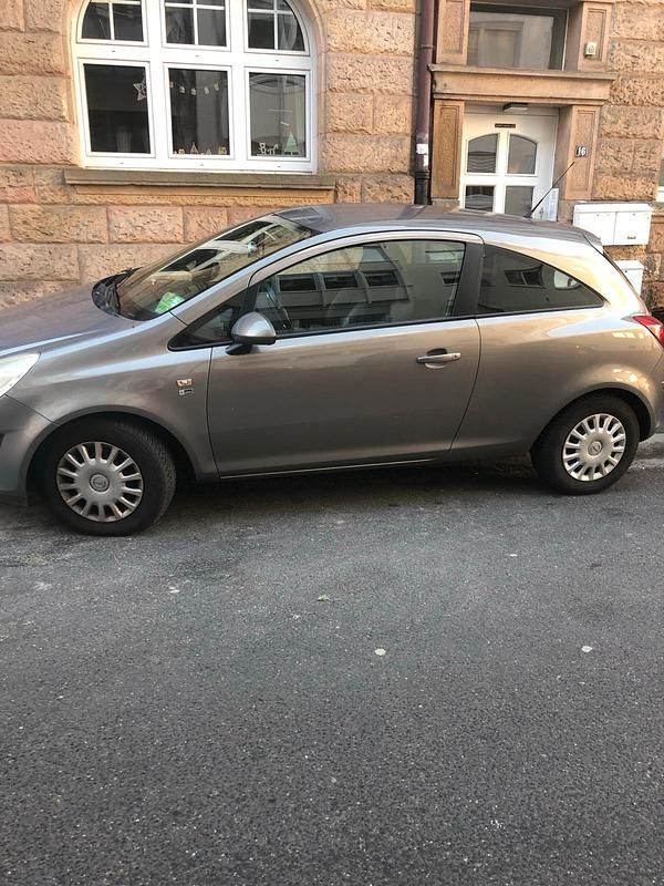 Gebraucht Opel Corsa 86 PS (63 kW) 2012 Braun Kleinwagen