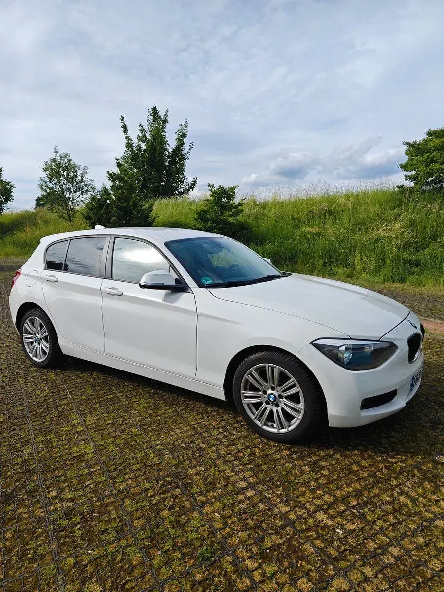 Gebraucht BMW 116 136 PS (100 kW) 2015 Weiß Kleinwagen