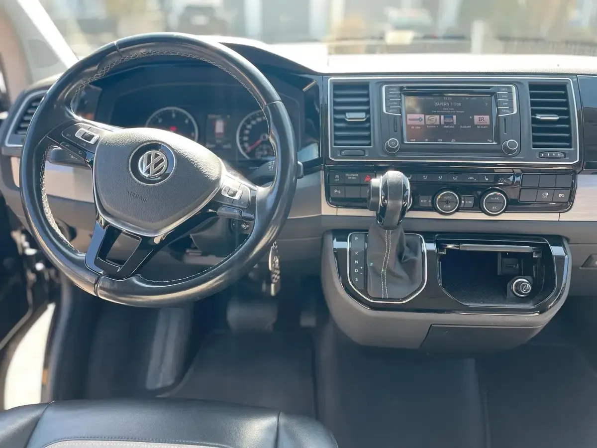 Gebraucht VW T6 150 PS (110 kW) 2019 Schwarz Van
