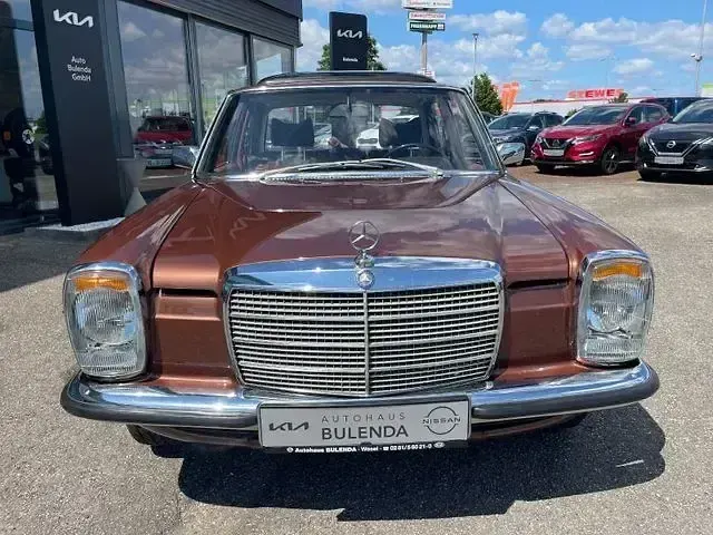 Gebraucht Mercedes 280 185 PS (136 kW) 1975 Braun Limousine