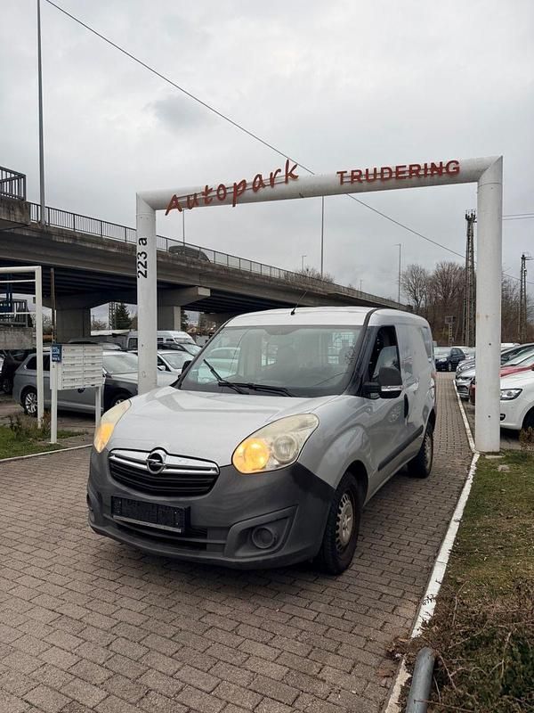 Usata Opel Combo 105 CV (77 kW) 2012 Grigio Monovolume