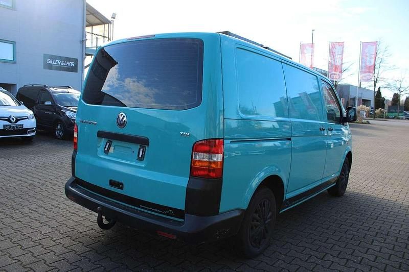 Second-hand VW Transporter 105 CP (77 kW) 2005 Verde Van