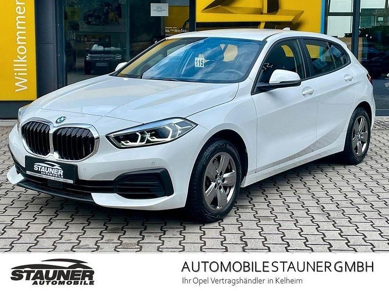 Alpinweiss iii Gebraucht 2024 BMW 116 Advantage Kleinwagen | 20.980 € (Guter Preis) - Bild 1/4