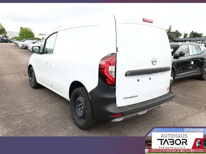 Neu Nissan Townstar N-Connecta 131 PS (96 kW) 2026 Weiss Van