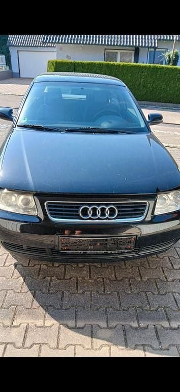 Schwarz Gebraucht 2002 Audi A3 Ambition Limousine | 500 € (Superpreis) - Bild 1/4