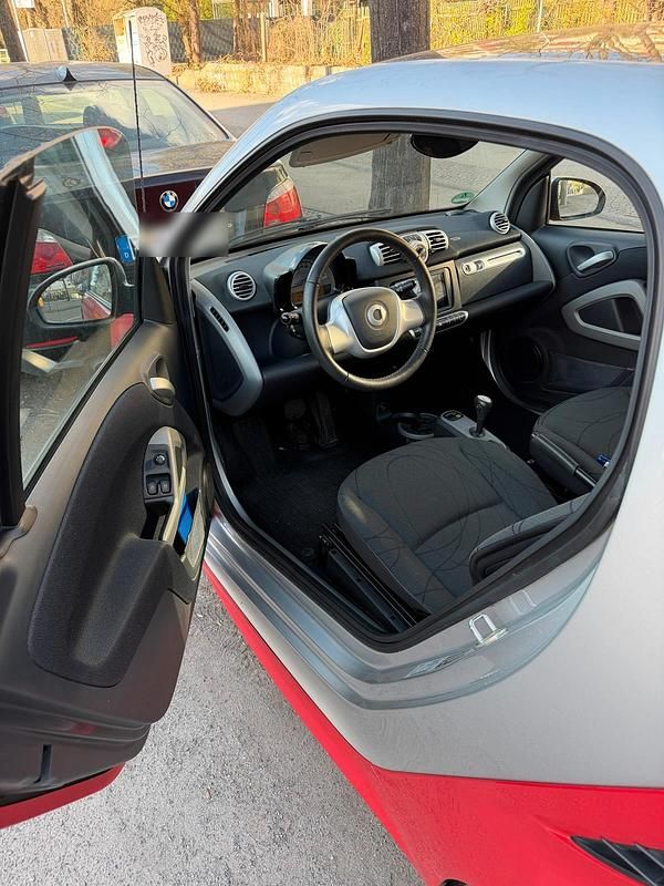 Gebraucht Smart ForTwo Coupé 71 PS (52 kW) 2014 Rot Coupé