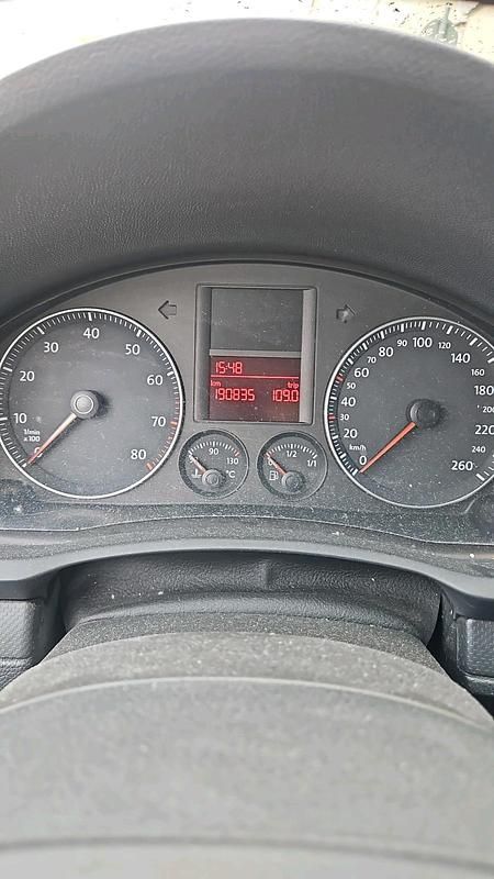 Gebraucht VW Golf V 105 PS (77 kW) 2004 Kleinwagen