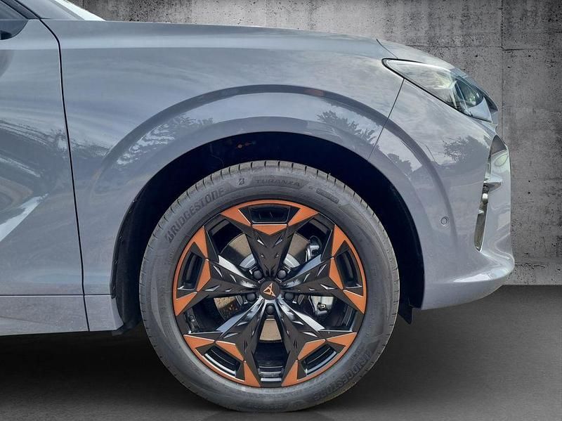 Neu Cupra Terramar 204 PS (150 kW) 2025 Grau SUV