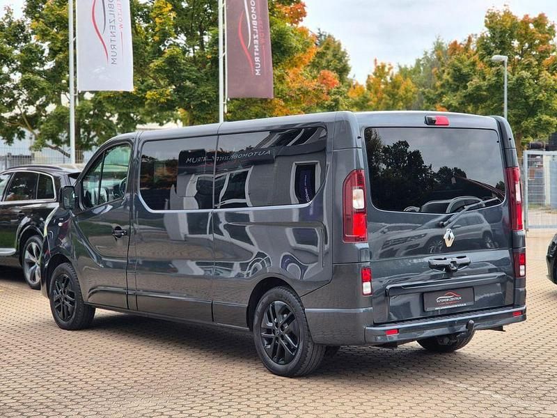 Gebraucht Renault Trafic 145 PS (106 kW) 2019 Grau "comete" Van / Kleinbus