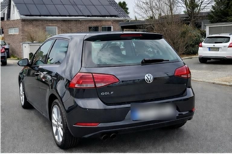 Gebraucht VW Golf VII 86 PS (63 kW) 2017 Grau Limousine