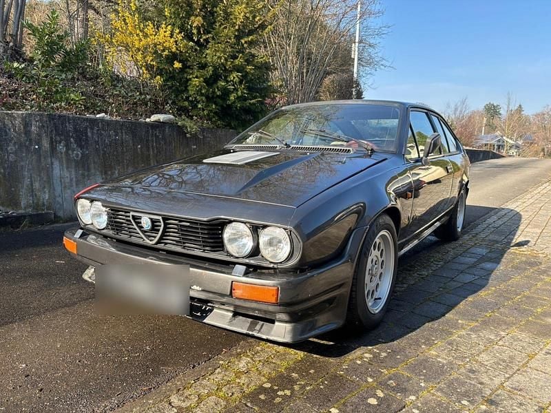 Gebraucht Alfa Romeo GTV 192 PS (141 kW) 1982 Grau Coupé