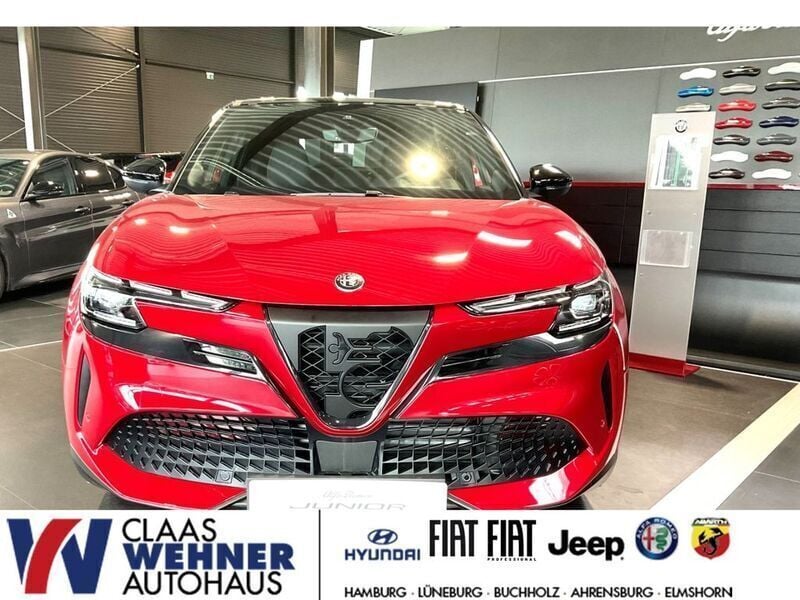Rot (rosso brera) Neu 2024 Alfa Romeo Junior Edizione Speciale SUV | 43.990 € (Teuer) - Bild 1/4