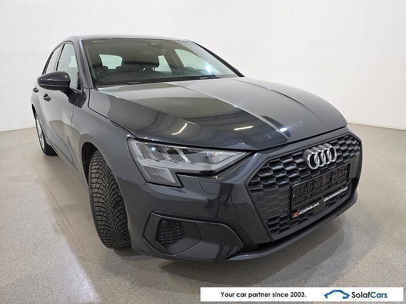 Gebraucht Audi A3 110 PS (80 kW) 2022 Grau Limousine