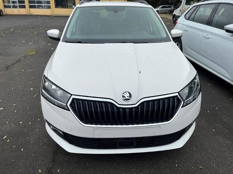 Gebraucht Skoda Fabia Ambition 95 PS (69 kW) 2022 Weiß Kleinwagen