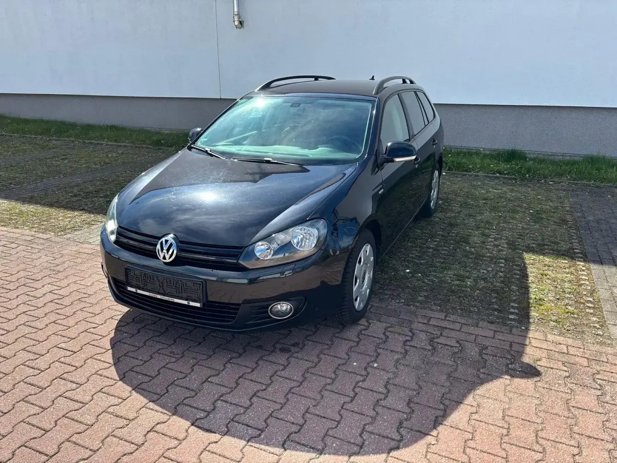 Second-hand VW Golf VII 140 CP (102 kW) 2013 Negru Break