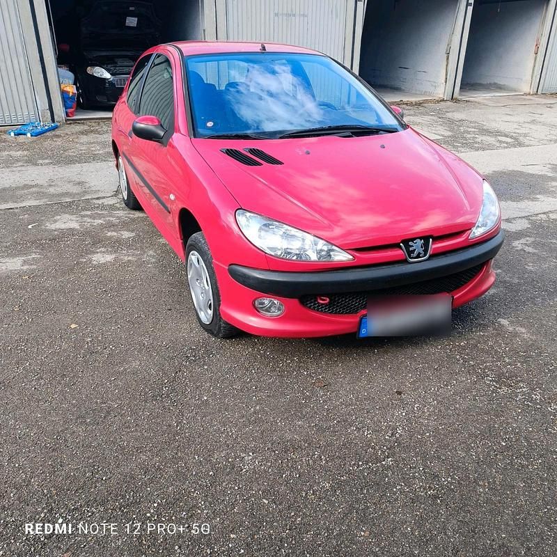 Gebraucht Peugeot 206 60 PS (44 kW) 2001 Rot Kleinwagen