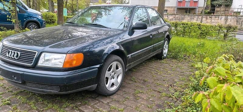 Occasion Audi 100 90 ch (66 kW) 1993 Bleue Berline
