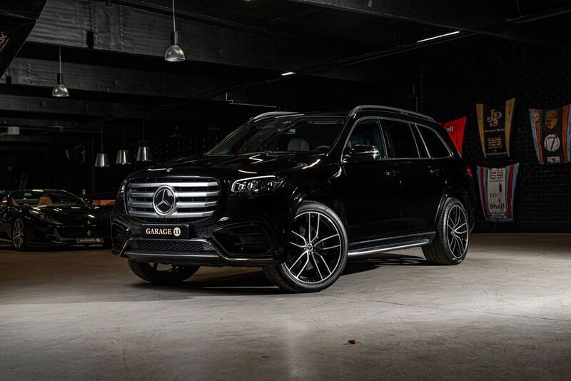 Schwarz Gebraucht 2024 Mercedes GLS450 AMG line SUV | 118.450 € (Guter Preis) - Bild 1/4