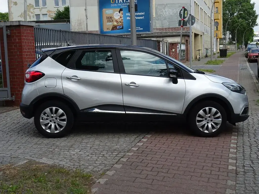 Gebraucht Renault Captur Experience 90 PS (66 kW) 2016 Grau SUV