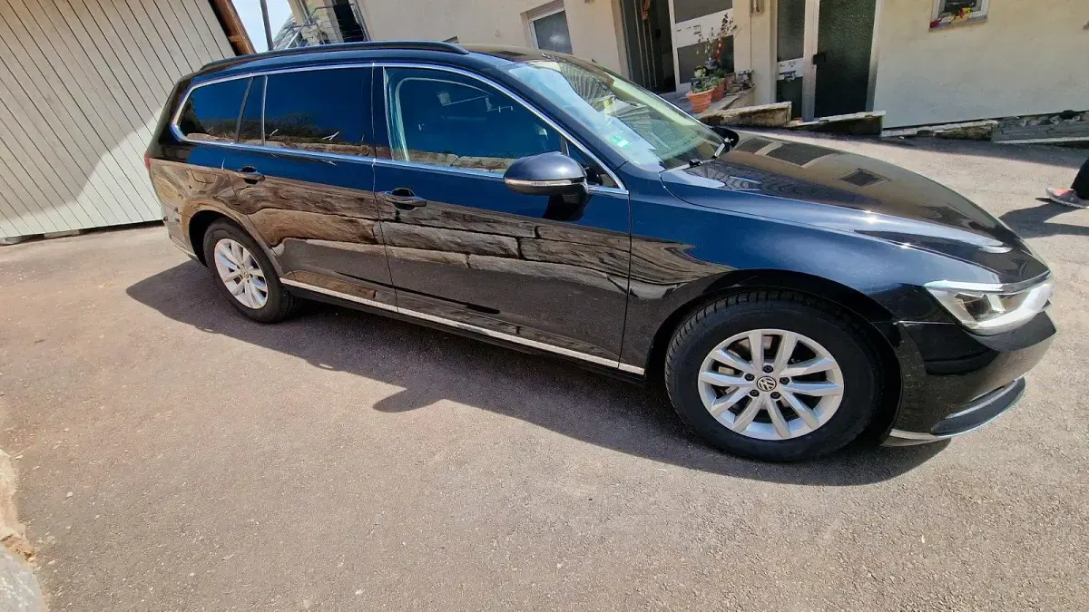 Gebraucht VW Passat Comfortline 190 PS (139 kW) 2019 Schwarz Kombi