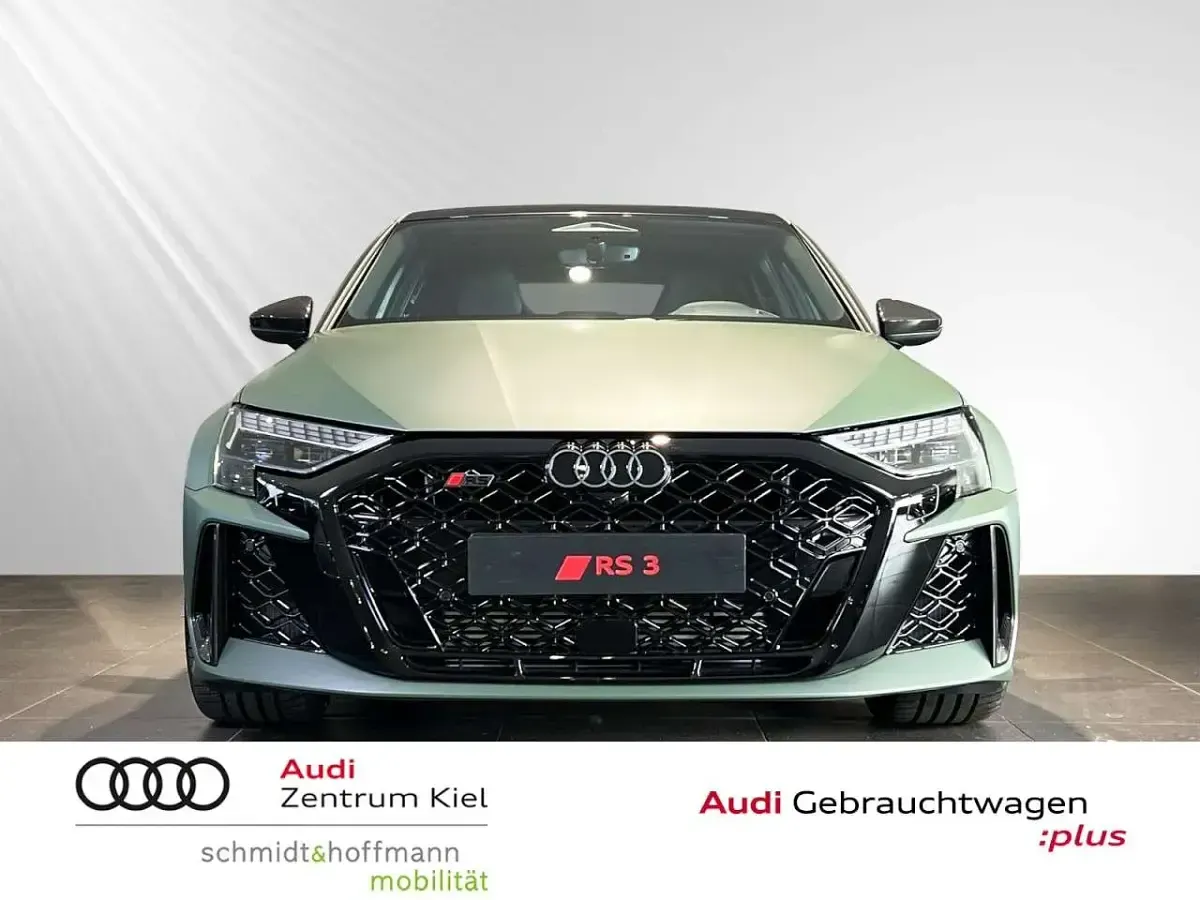 Neu Audi RS3 400 PS (294 kW) 2026 Polarmatteffekt audi exclusive Limousine