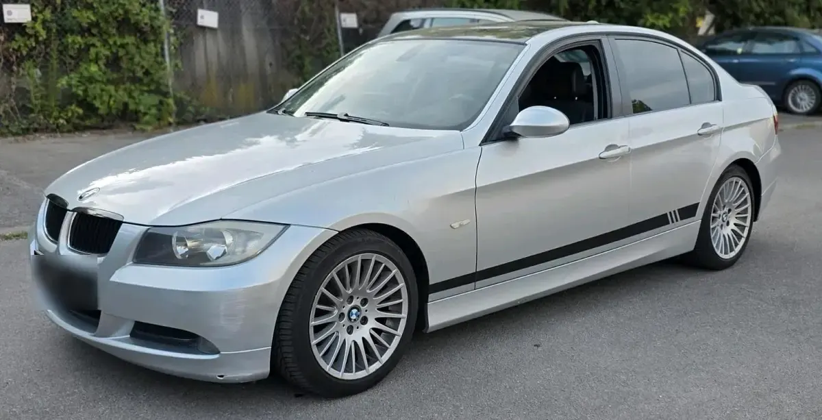 Gebraucht BMW 318 129 PS (94 kW) 2006 Silber Limousine