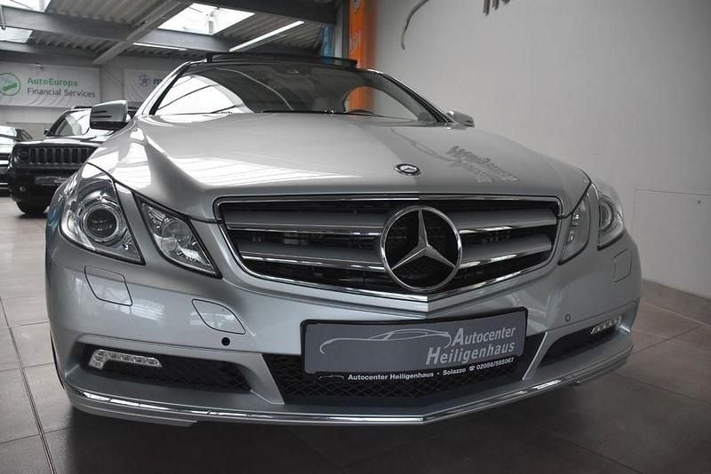 Gebraucht Mercedes E350 231 PS (169 kW) 2010 Silber Coupé