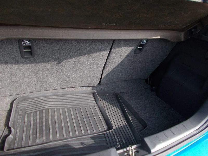 Gebraucht Suzuki Celerio Club 68 PS (50 kW) 2018 Blau Kleinwagen