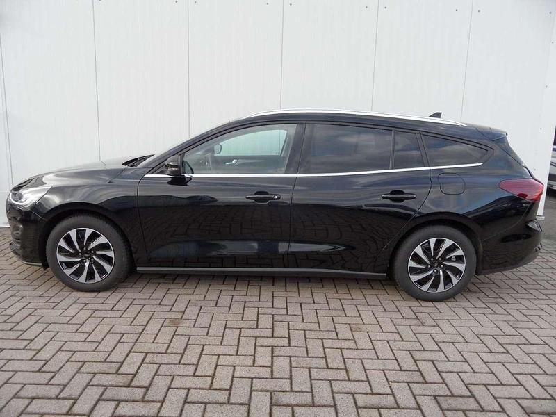Gebraucht Ford Focus Titanium 125 PS (91 kW) 2024 Obsidianschwarz Kombi