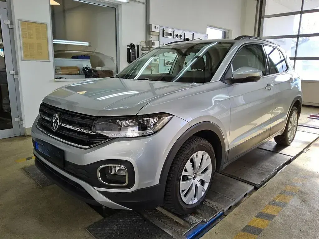 Gebraucht VW T-Cross Active 150 PS (110 kW) 2022 Silber SUV